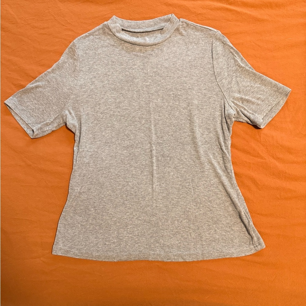 Gray Short Sleeve T-Shirt
